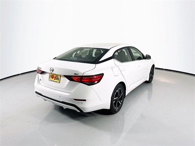 Vehicle image 4 of 28