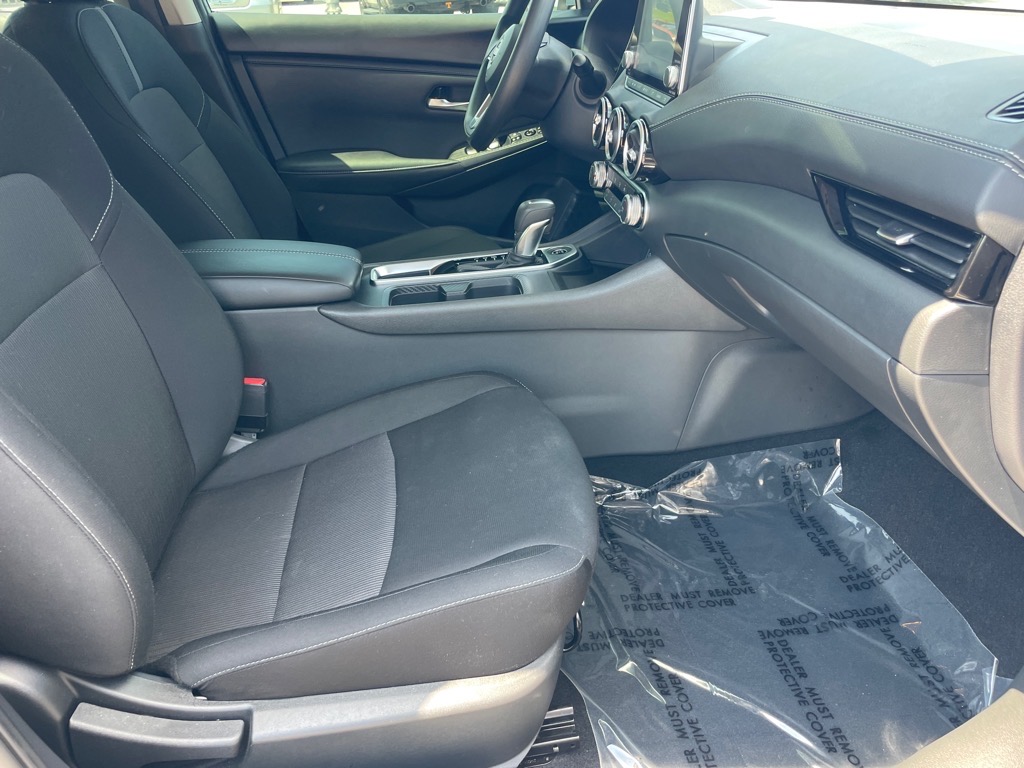 Vehicle image 12 of 25