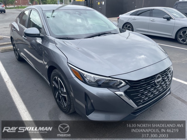 Vehicle image 3 of 6