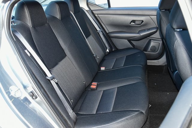 Vehicle image 26 of 36
