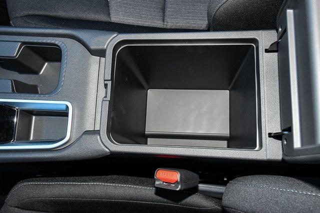 Vehicle image 34 of 36