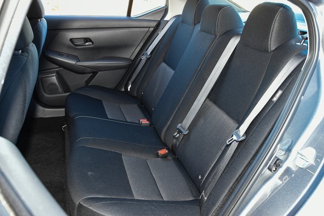 Vehicle image 19 of 36