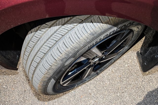 Vehicle image 10 of 36