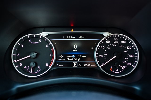 Vehicle image 29 of 36