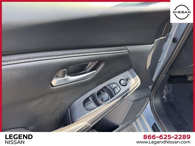 2024 Nissan Sentra SV Image 14 of 31