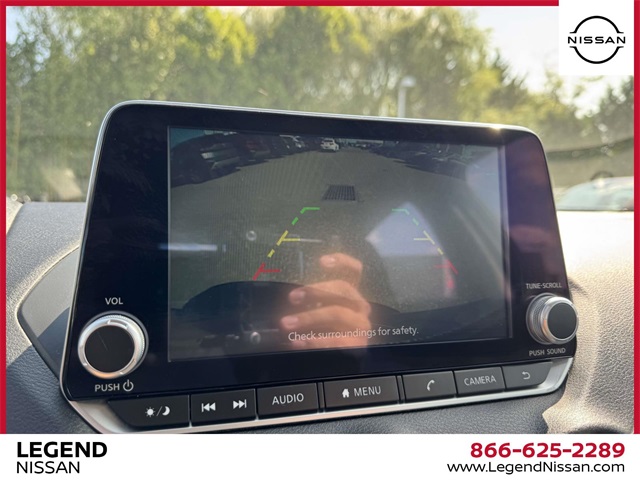 2024 Nissan Sentra SV Image 12 of 31