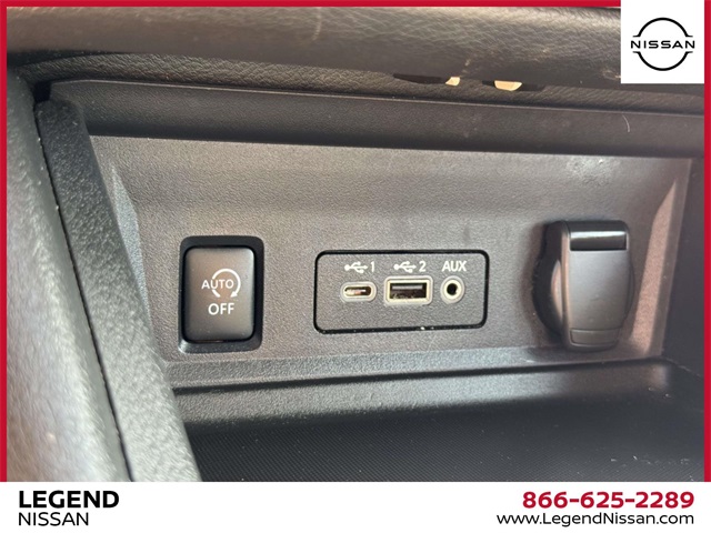 2024 Nissan Sentra SV Image 21 of 31