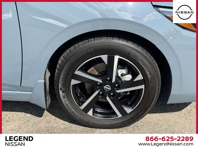 2024 Nissan Sentra SV Image 8 of 31