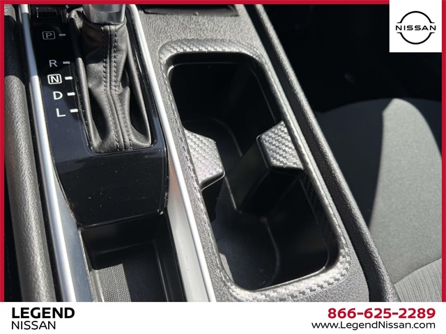 2024 Nissan Sentra SV Image 17 of 31