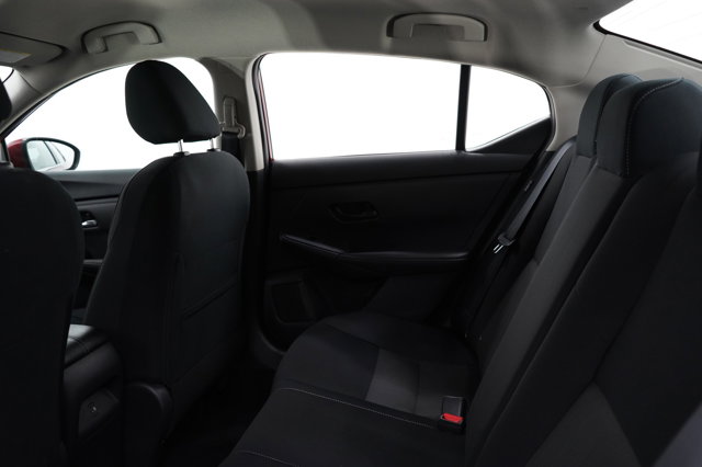 Vehicle image 15 of 26