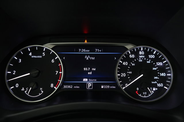 Vehicle image 21 of 26
