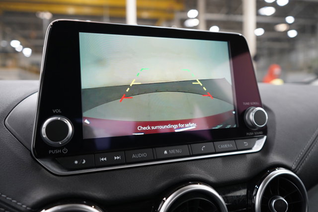 Vehicle image 22 of 26