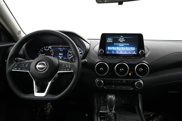 Vehicle image 12 of 26