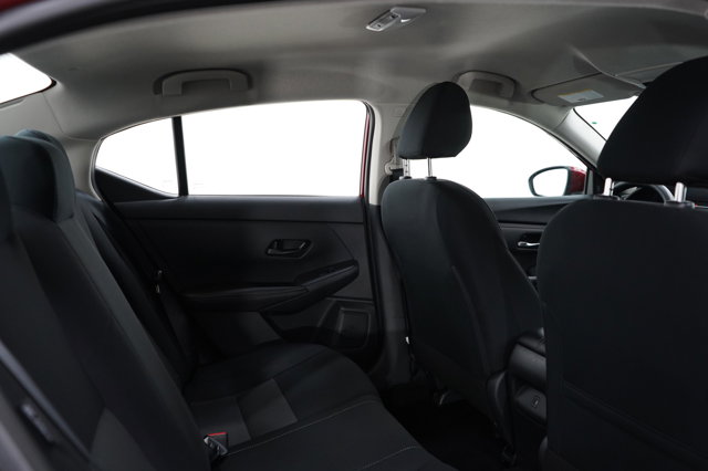 Vehicle image 11 of 26