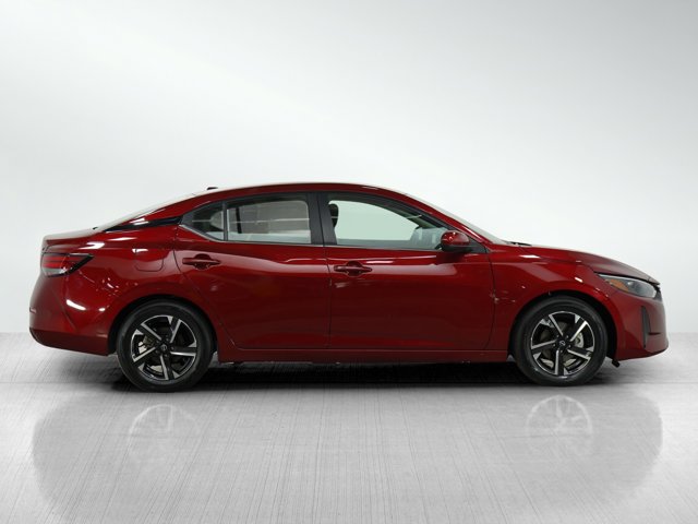 Vehicle image 4 of 26