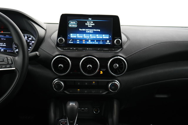 Vehicle image 14 of 26