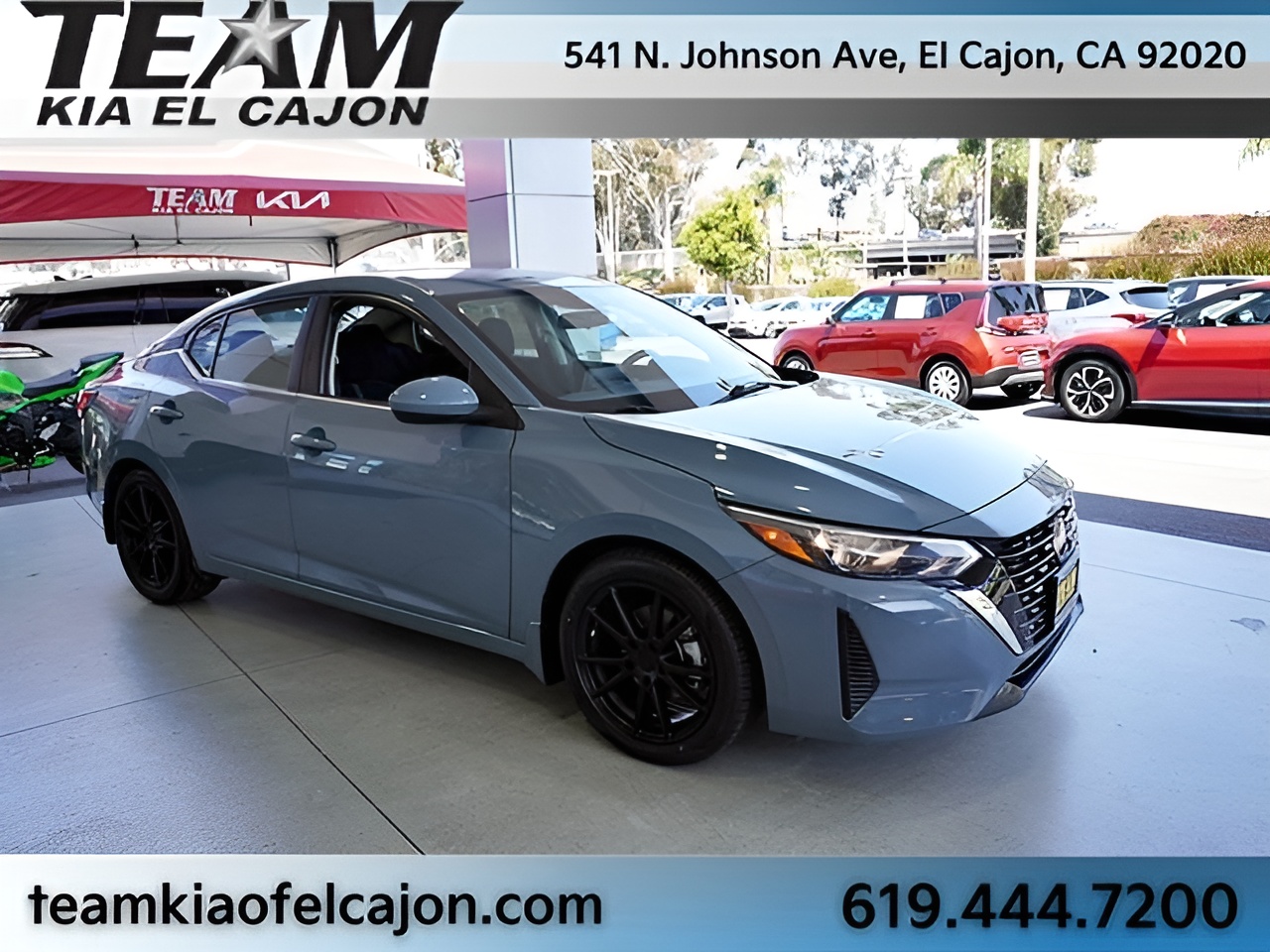 Vehicle image 41 of 44