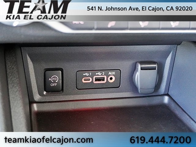 Vehicle image 29 of 44