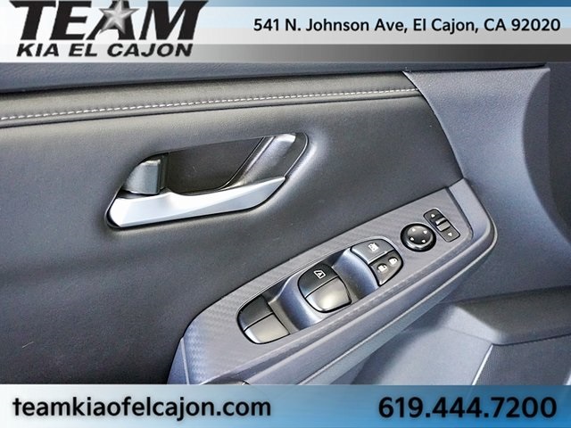 Vehicle image 24 of 44