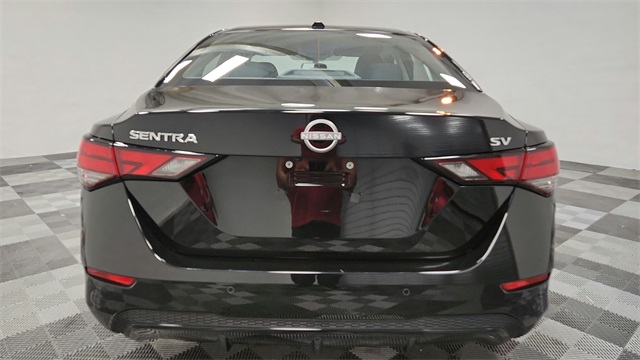 Vehicle image 9 of 24