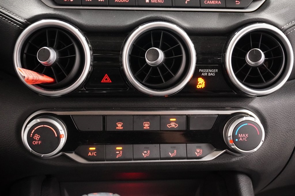 Vehicle image 24 of 29