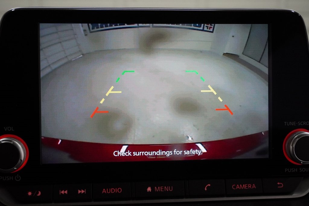 Vehicle image 22 of 29