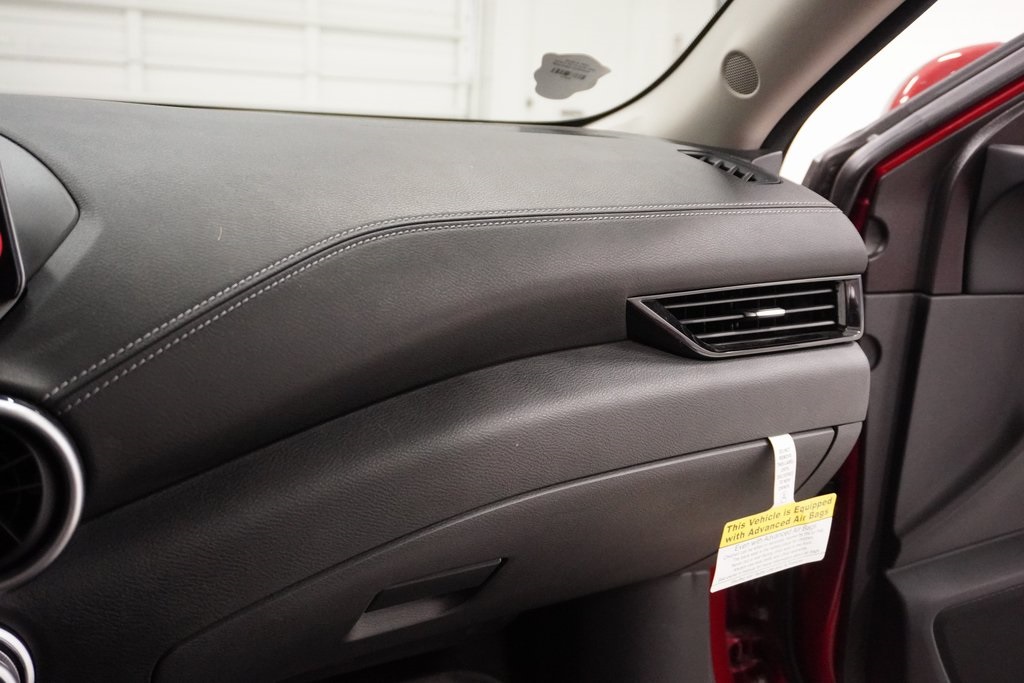 Vehicle image 23 of 29