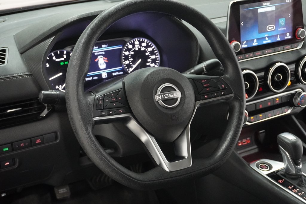 Vehicle image 16 of 29