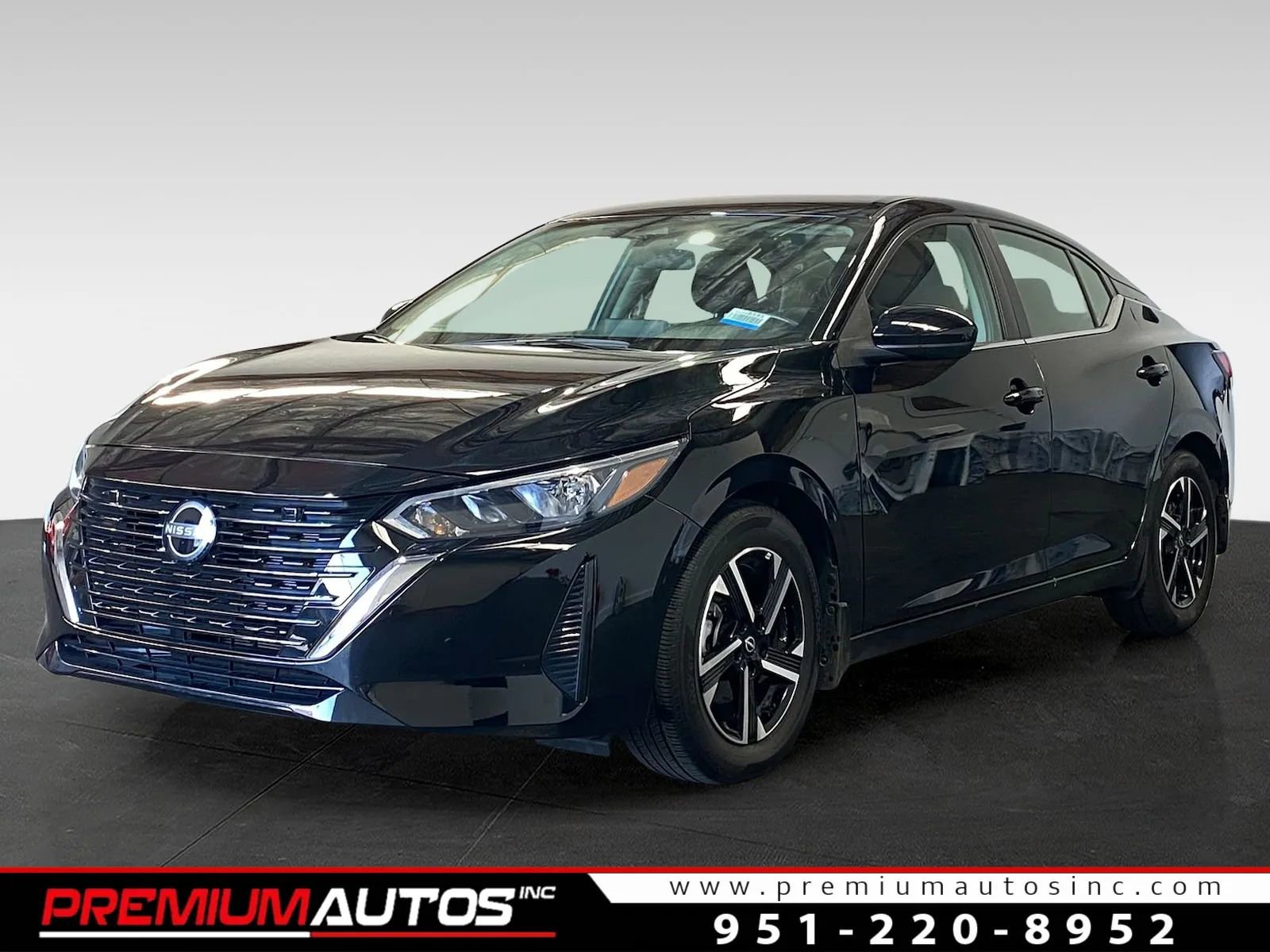 2024 Nissan Sentra SV Image 1 of 21