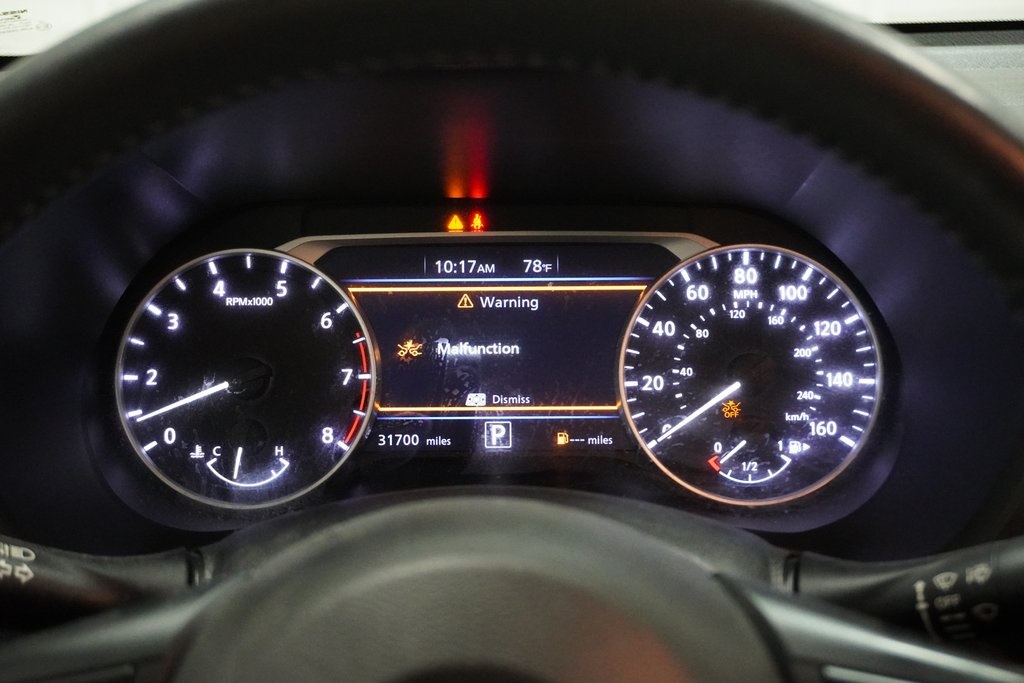 Vehicle image 20 of 30