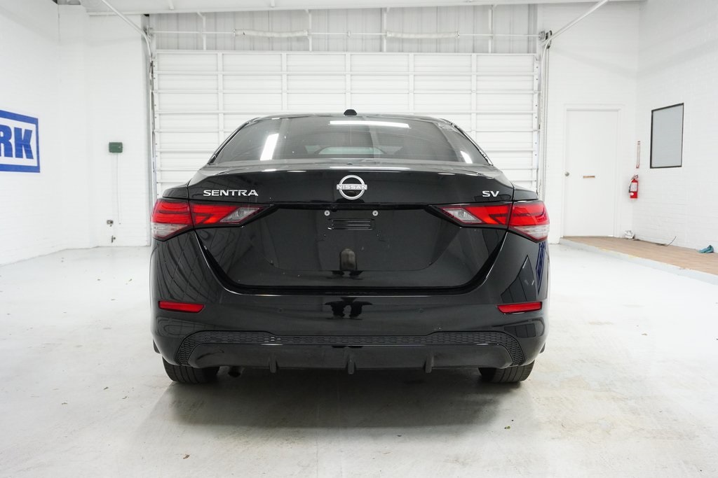 Vehicle image 7 of 30