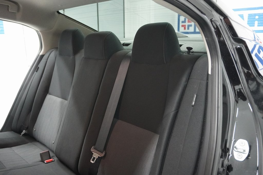 Vehicle image 29 of 30