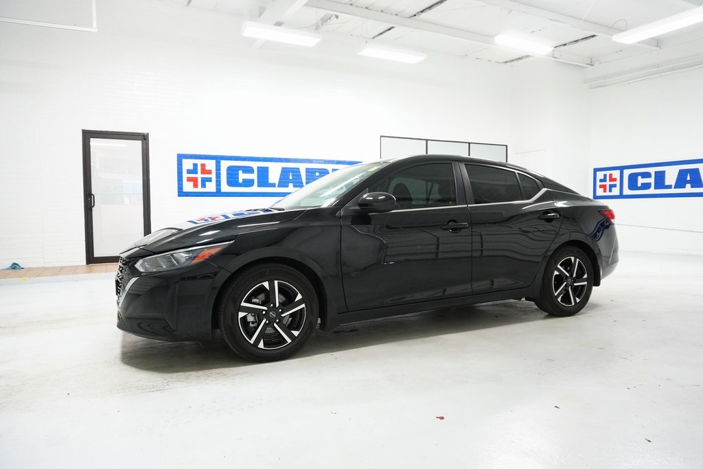 Vehicle image 2 of 30