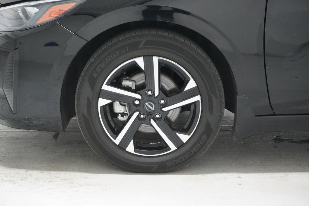 Vehicle image 9 of 30