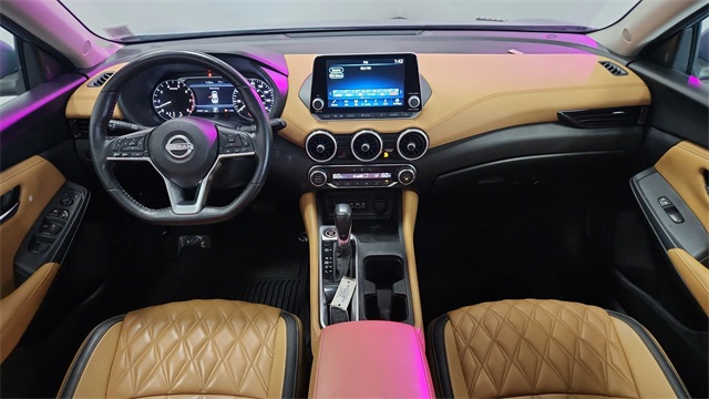 Vehicle image 17 of 26