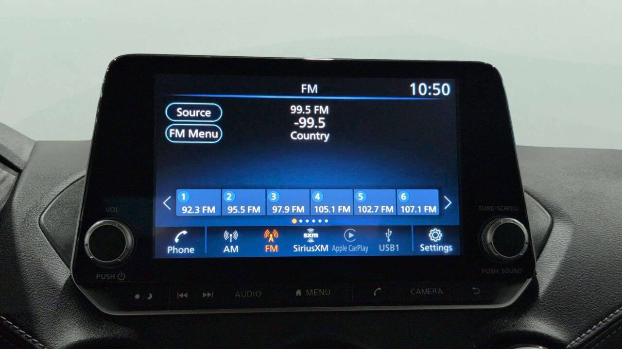Vehicle image 19 of 32