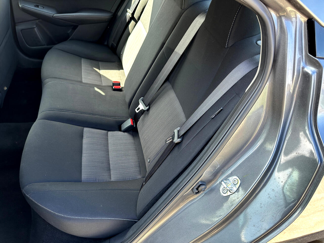 Vehicle image 26 of 44