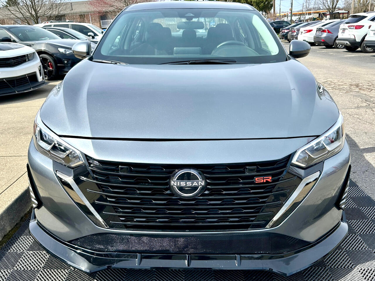 Vehicle image 10 of 44