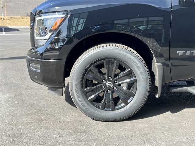 Vehicle image 27 of 28