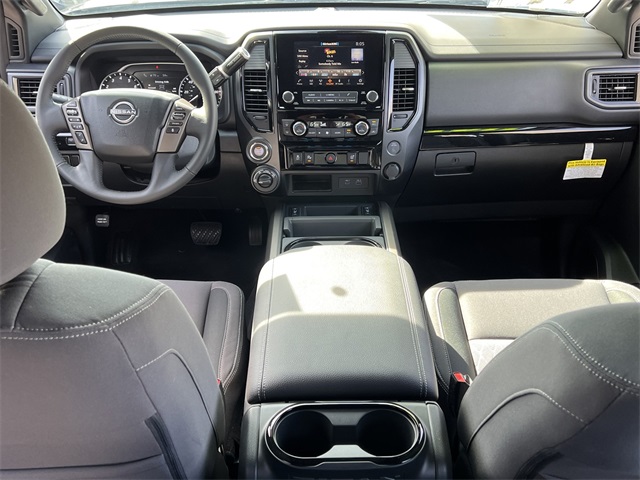 Vehicle image 23 of 28
