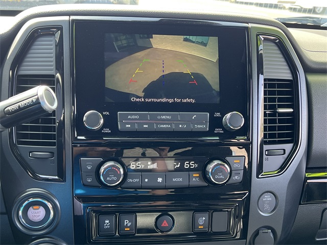 Vehicle image 19 of 28