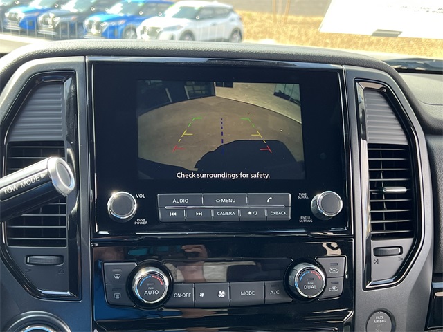 Vehicle image 19 of 28