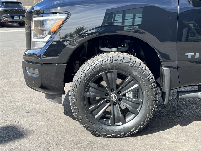 Vehicle image 27 of 28
