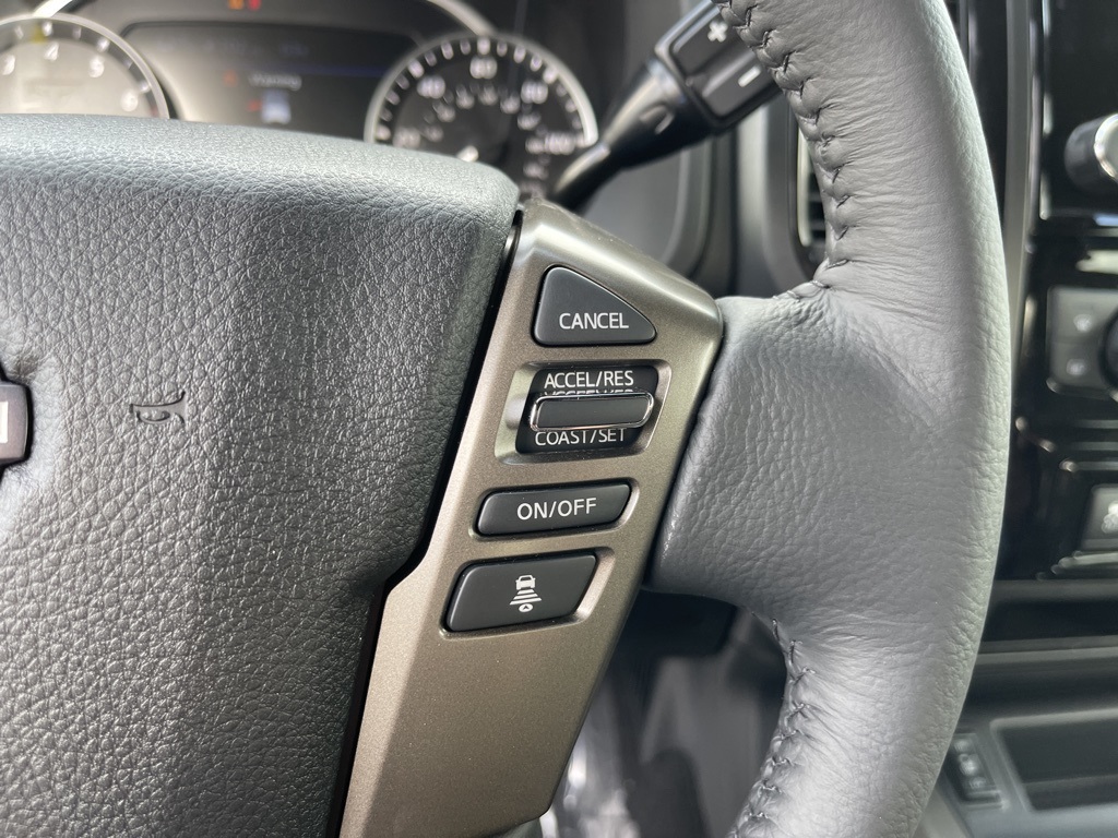 Vehicle image 27 of 31