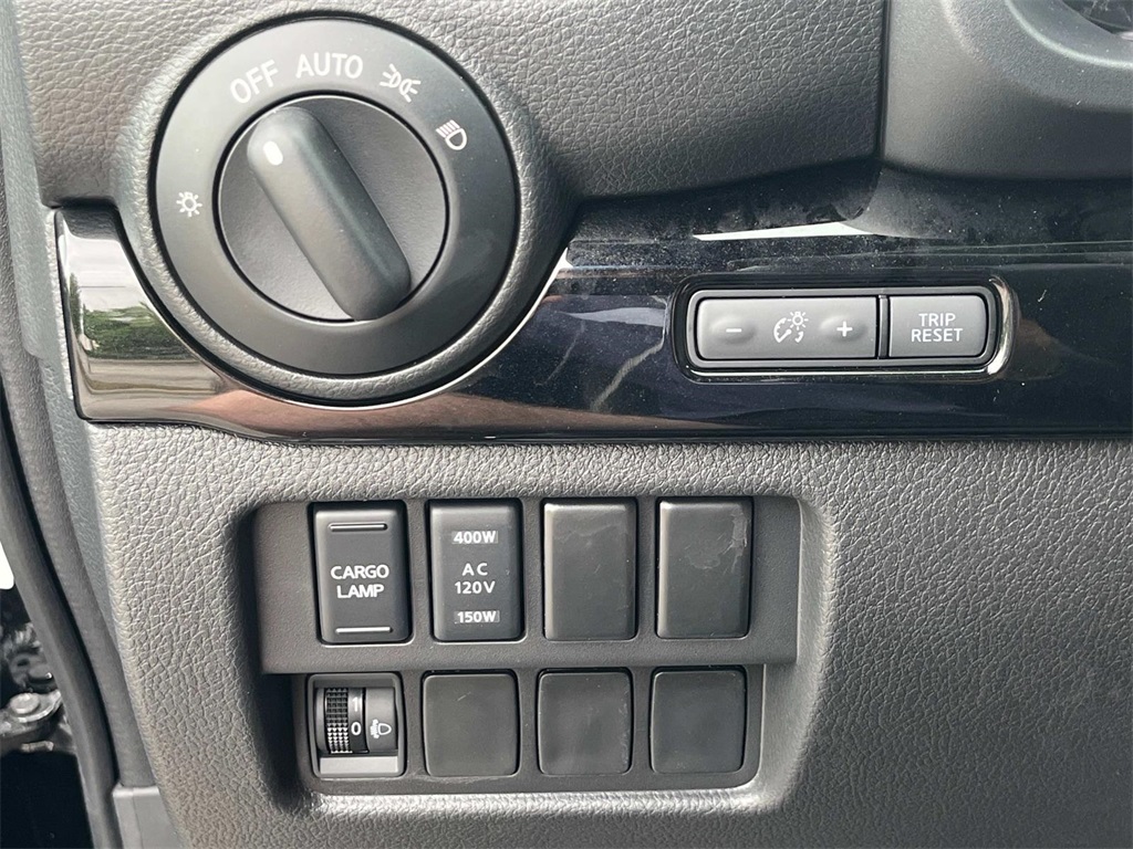 Vehicle image 22 of 30