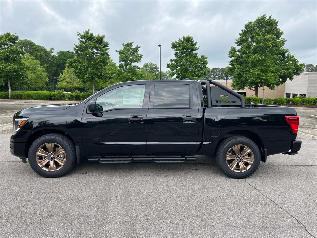 Vehicle image 8 of 30