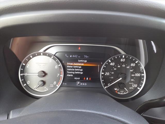 Vehicle image 12 of 15