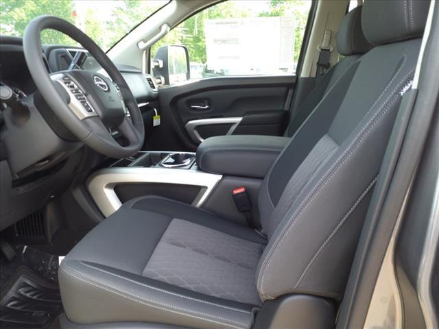 Vehicle image 5 of 15
