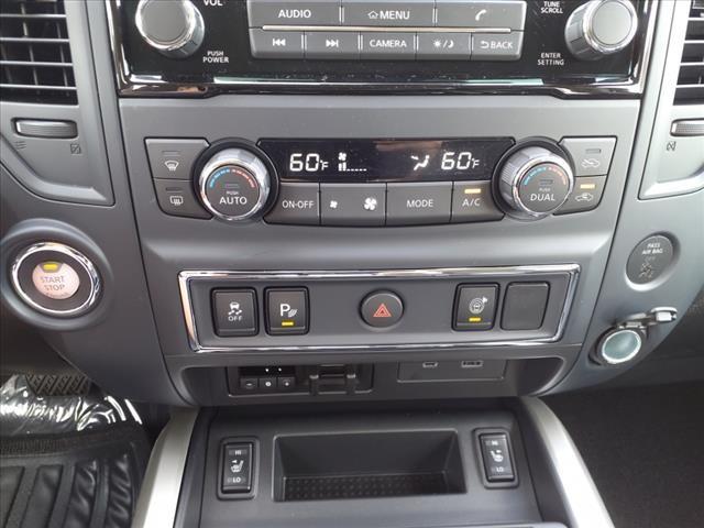 Vehicle image 14 of 15