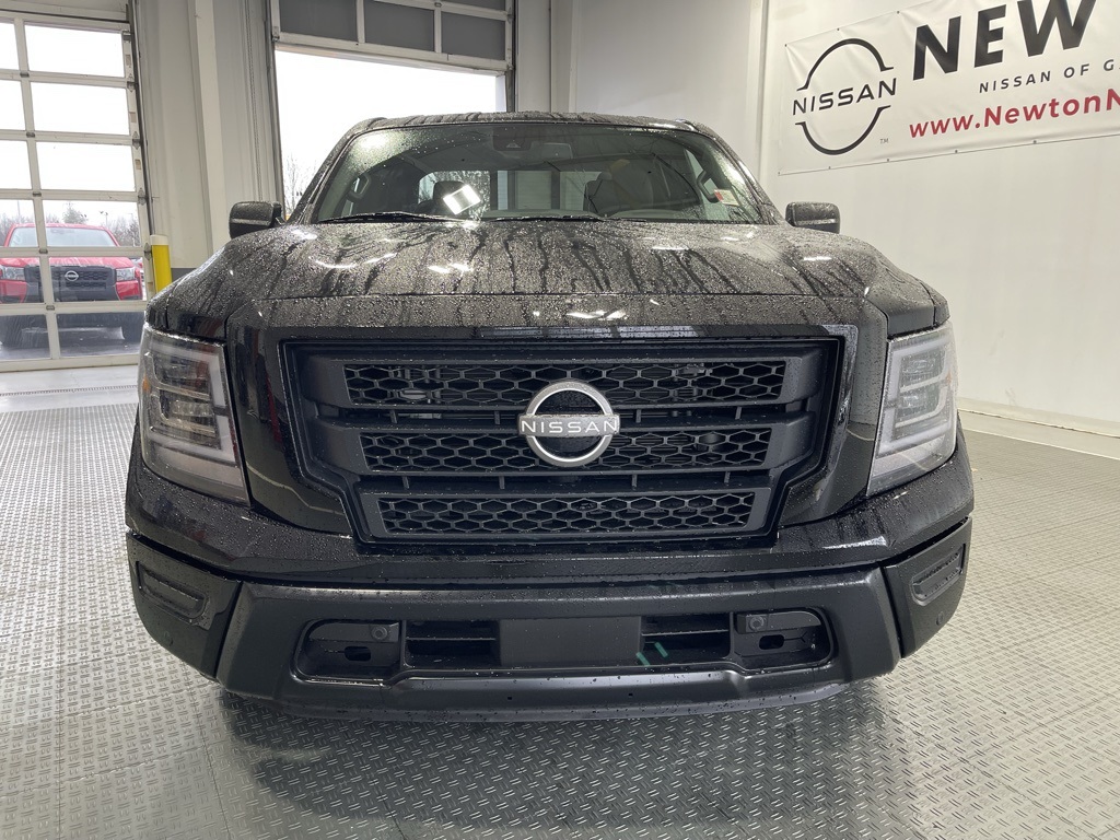 Vehicle image 3 of 21